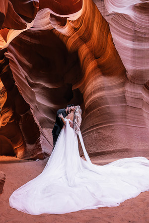 Adventure Elopement - Antelope Canyon, Arizona