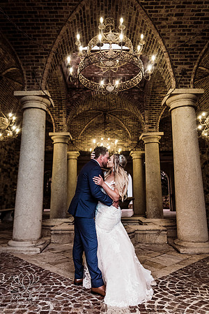Bella Colina - Orlando top wedding photographer - fountain