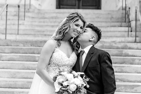Downtown Tampa- Top Wedding Photographer- first look le meriden