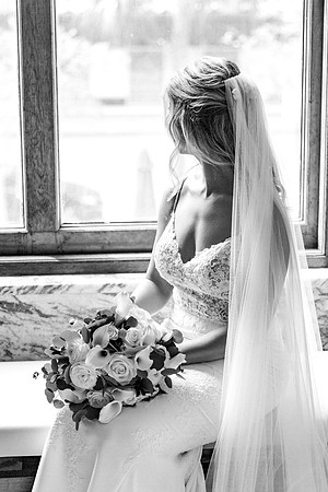 Downtown Tampa- Top Wedding Photographer- bride- Le Meridien steps