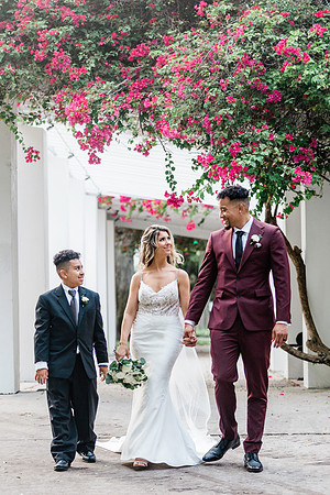 Straub Park, Downtown St. Pete Wedding portraits and newlyweds by Rising Lotus Photography