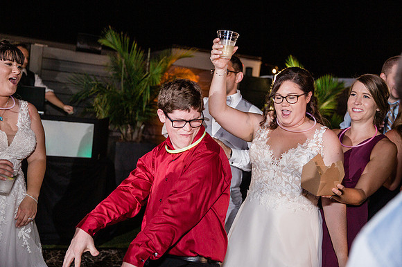 Top wedding party photographer